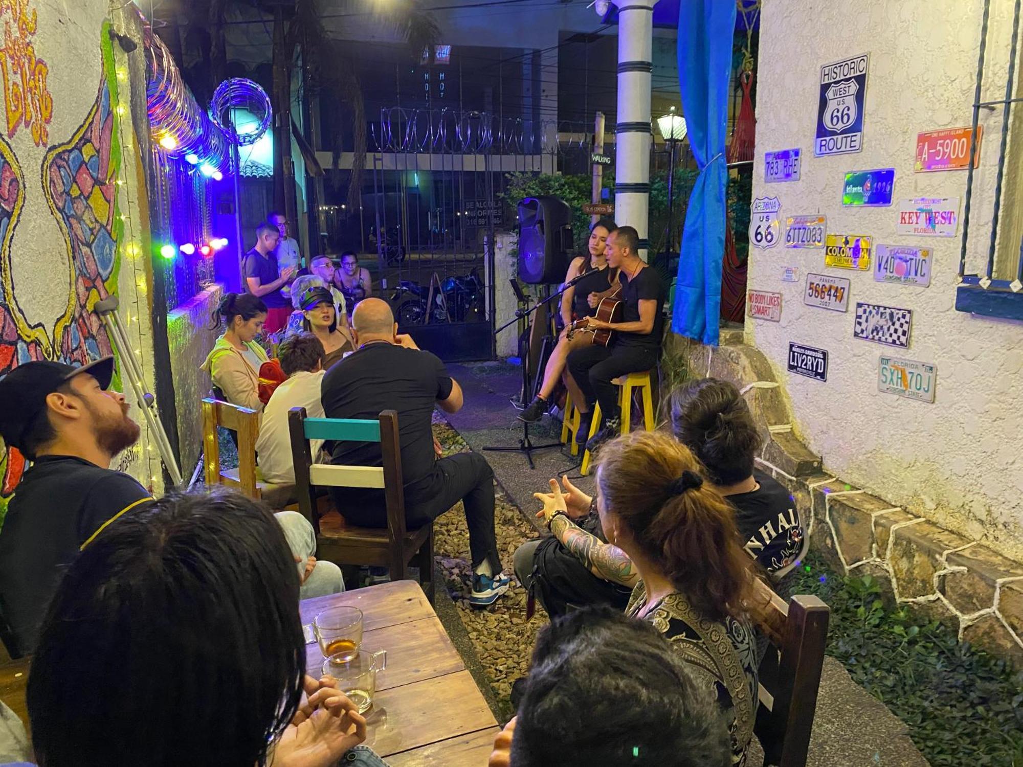 The Pelican Larry Hostel Cali Ngoại thất bức ảnh