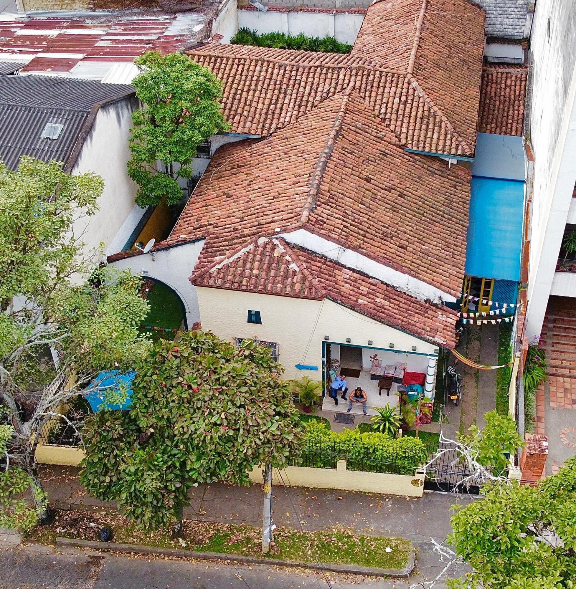 The Pelican Larry Hostel Cali Ngoại thất bức ảnh