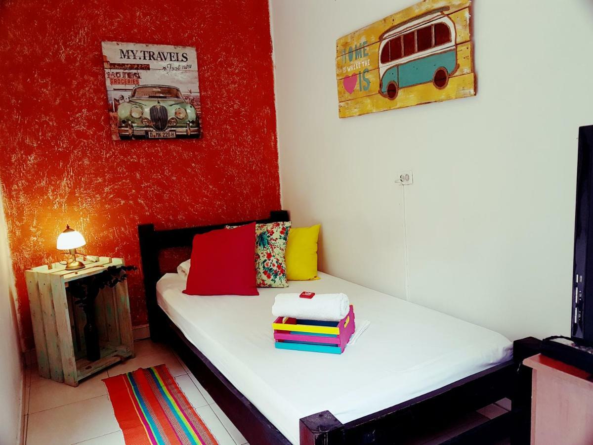 The Pelican Larry Hostel Cali Ngoại thất bức ảnh